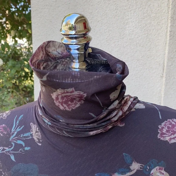 GANNI gorgeous silk blended sheer floral blouse sold at Neiman’s - Picture 8 of 16